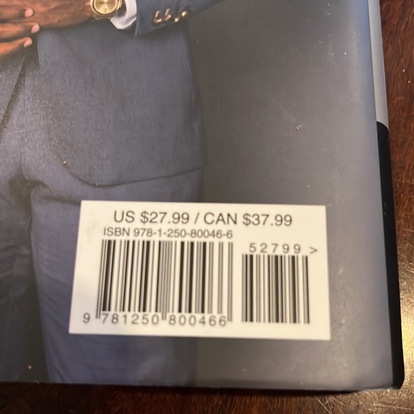 NWT Uncomfortable Conversations with a Black Man Hardcover Book. - Picture 4 of 6